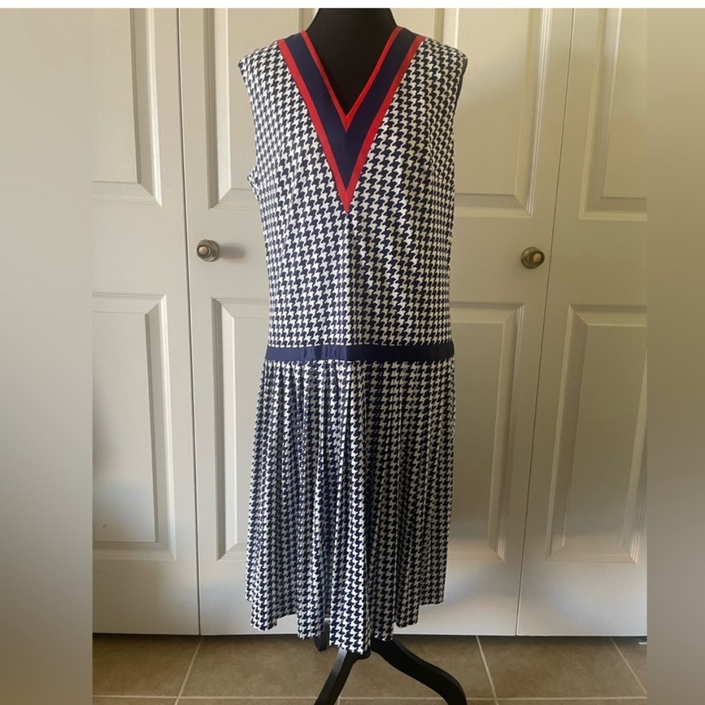 Serbin | 1960s Herringbone Print Day Dress. Designer Muriel Ryan. Drop Waist.